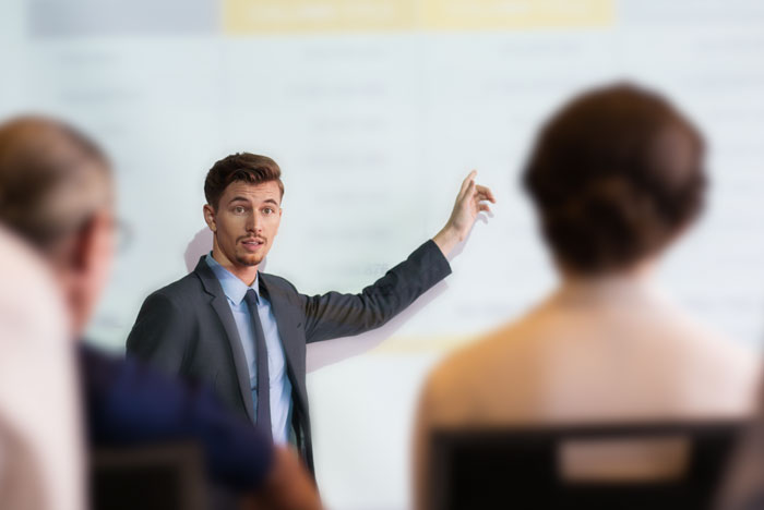 Recrutamento de Formador/a da Área de Seguros